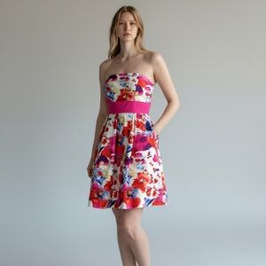 ⭐️ A.P.N.Y. Bright Vibrant Paintbrush Watercolor Floral Strapless Dress Size 6